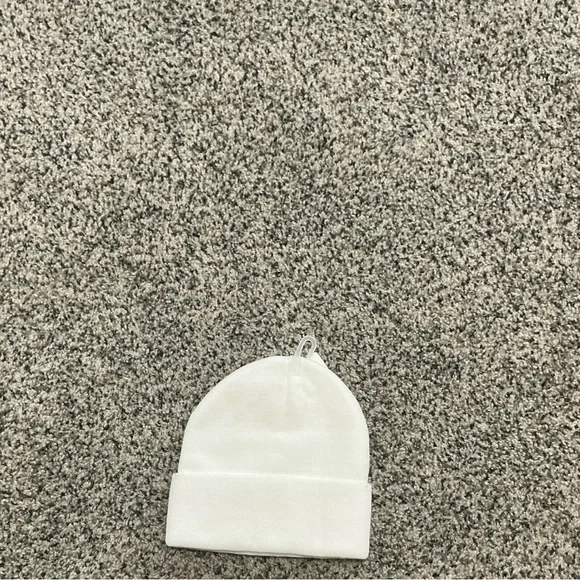 Custom designed White Kids Beanie- New With Tags - Picture 3 of 3